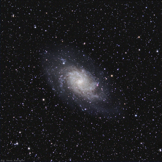 2011.08.27-20h47m-m33-lrgb.jpg