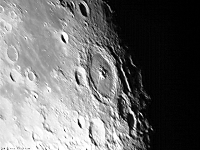 moon-2004.09.30-20h18m.jpg