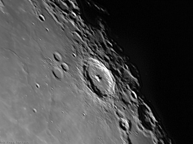 moon-2004.09.30-20h25m.jpg
